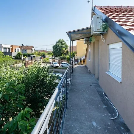 Apartment Cozy Getaway Podgorica